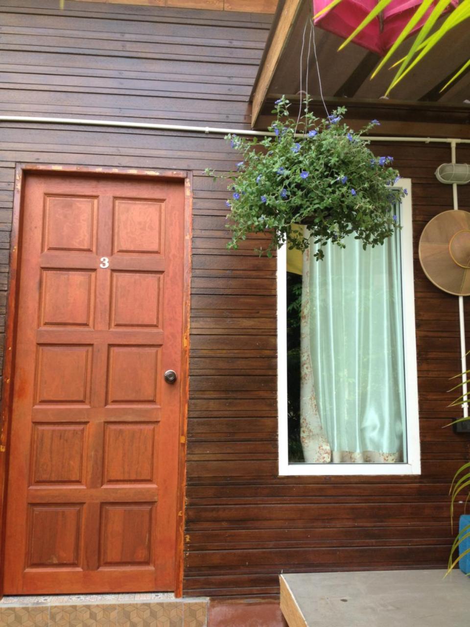 Milin Guesthouse Chiang Rai Exteriör bild